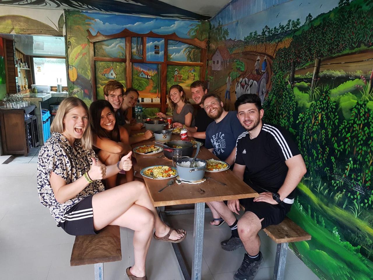 Hostel Monteverde Backpackers المظهر الخارجي الصورة